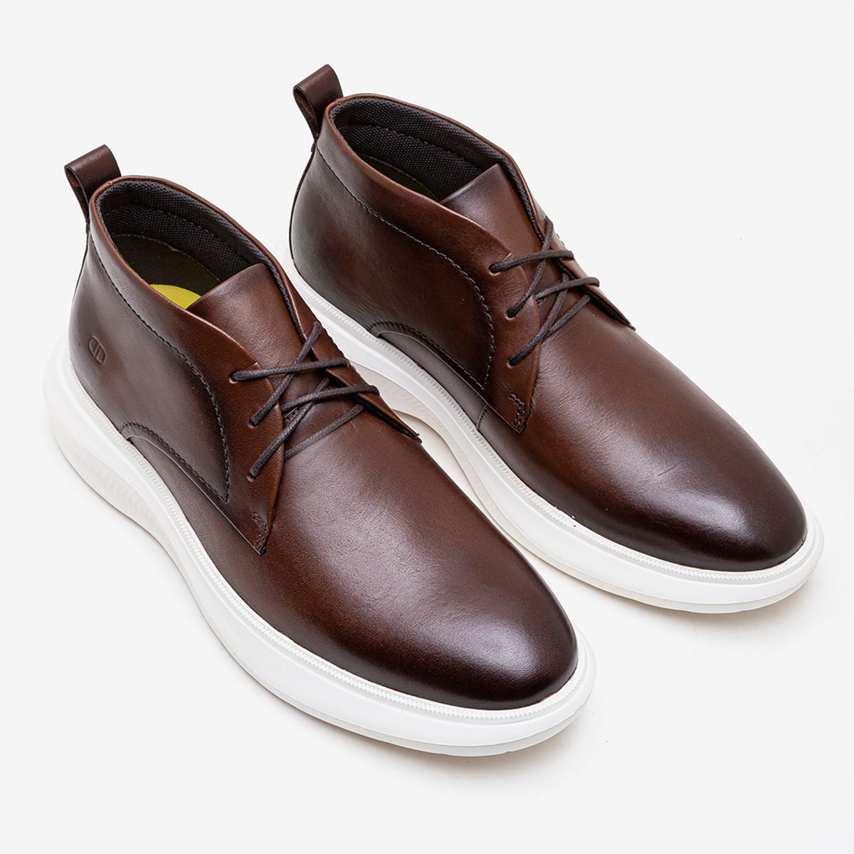 Bota Metropolitan Collin Ultra Light Marrom