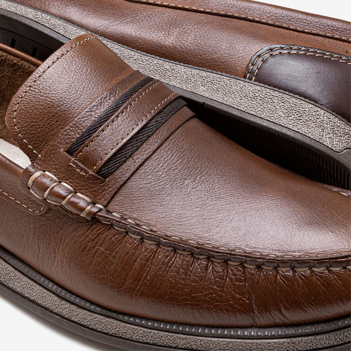 Mocassim Masculino Nash em Couro Marrom